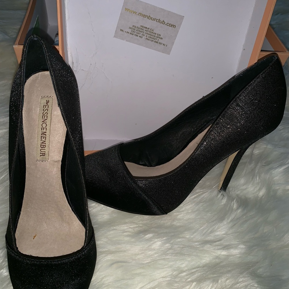 Pumps - Picture 3 of 4